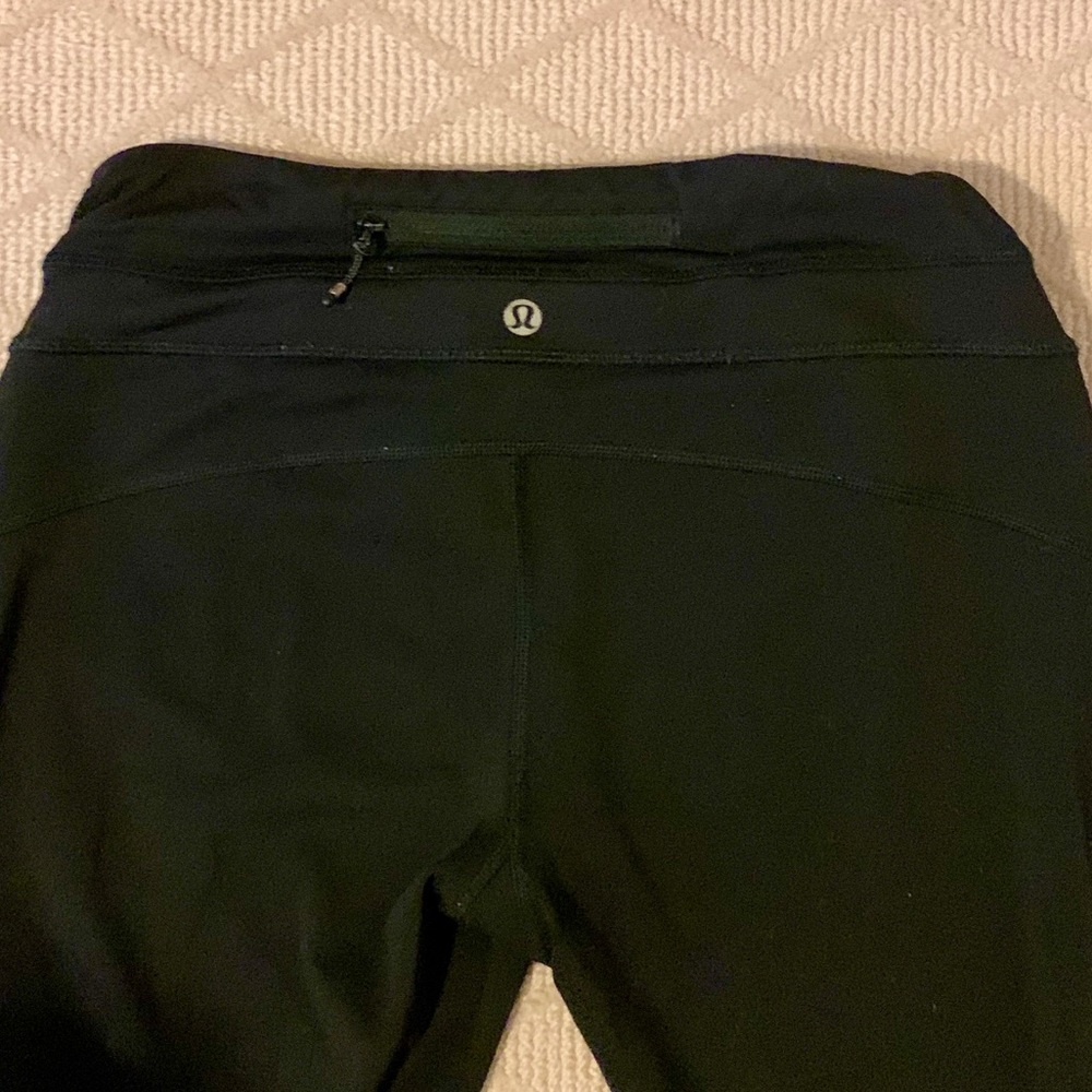 Lululemon Black 7/8 leggings!